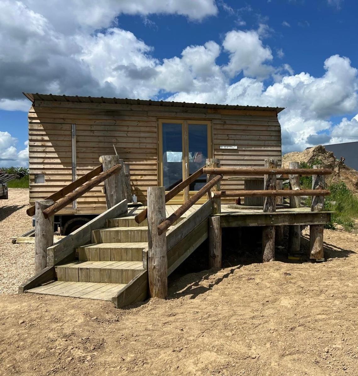 בית הארחה Digny 	Tiny House מראה חיצוני תמונה