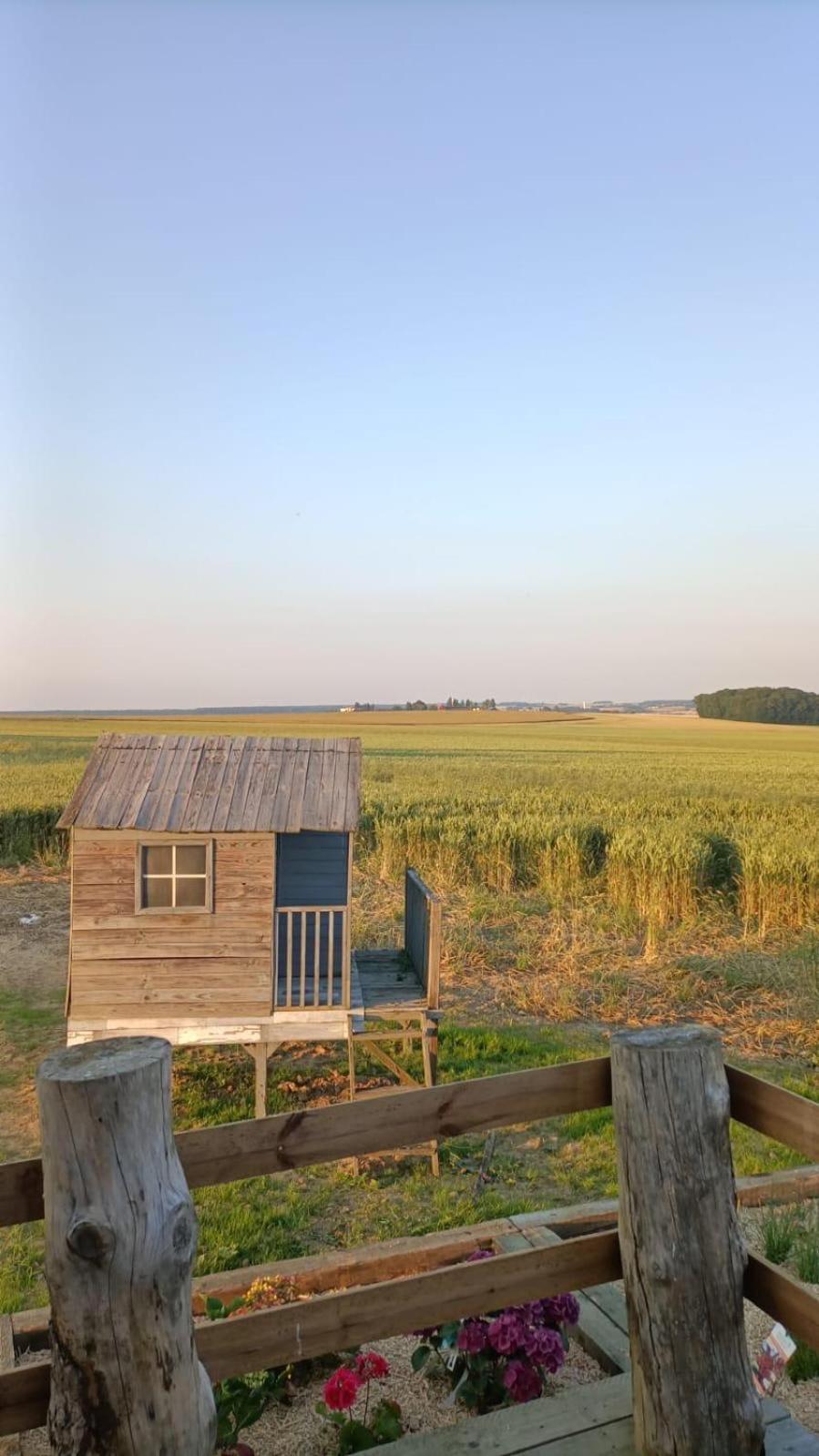 בית הארחה Digny 	Tiny House מראה חיצוני תמונה