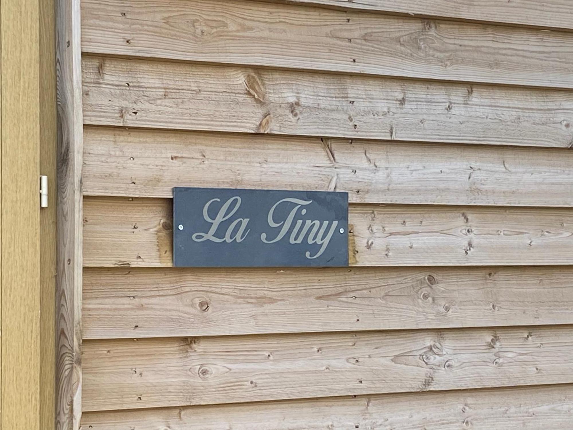 בית הארחה Digny 	Tiny House מראה חיצוני תמונה